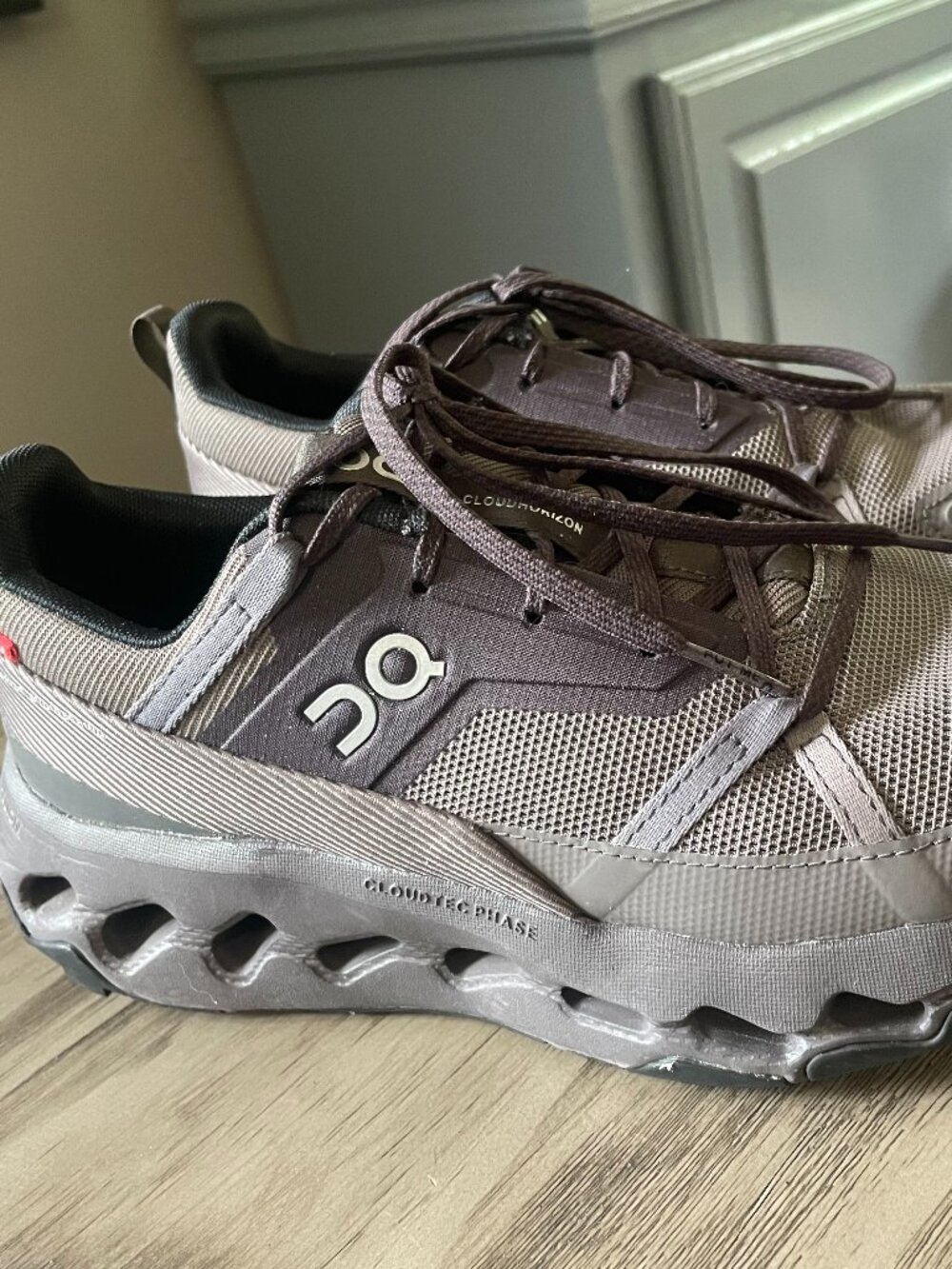 Size 8 on cloud hiking women's shoes.
